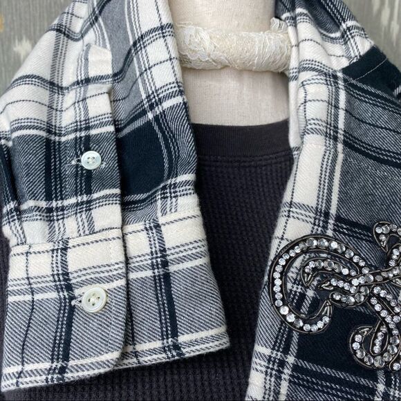 Polo Ralph Lauren Black & White Flannel Embellished Crest Button Up Blouse - Picture 14 of 16